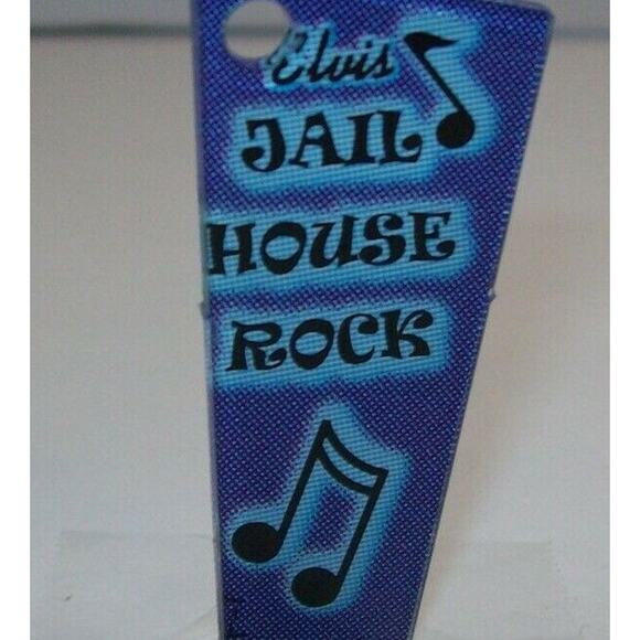 Elvis Presley Pinball KEYCHAIN Jail House Rock Blue Plastic Game Promo 2004 - Picture 4 of 4